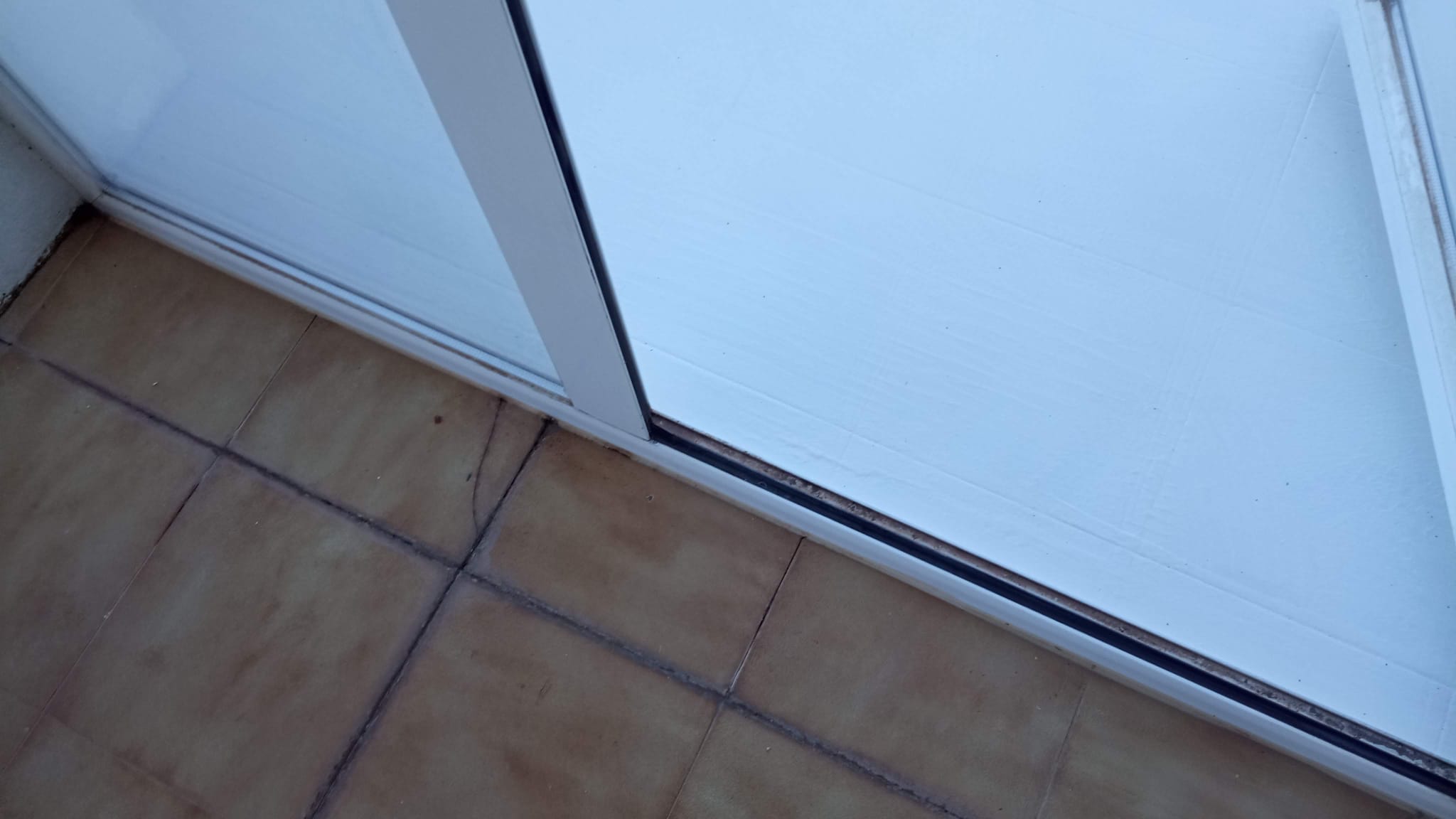 Terracotta tile threshold detail